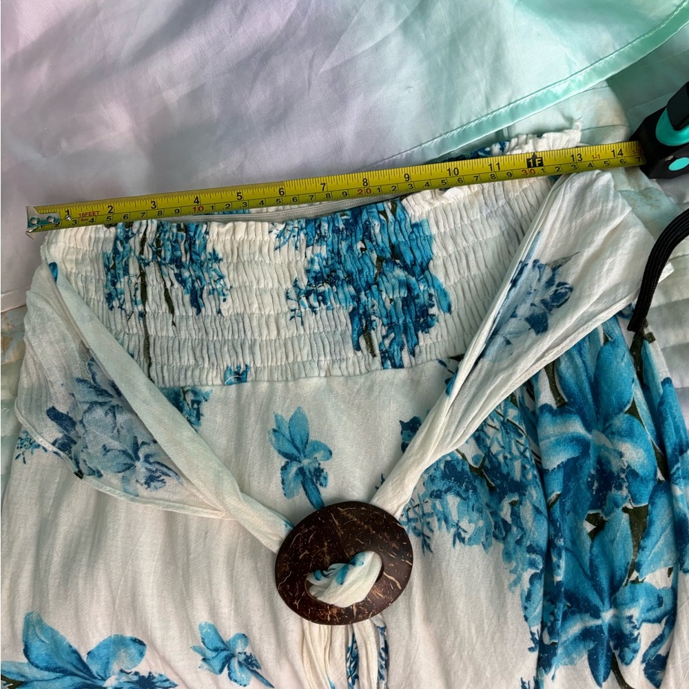 White Skirt with Blue Floral Print and Decorative Belt - Picture 3 of 5